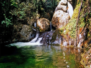 一起穿山過水，尋找詩(shī)與遠(yuǎn)方